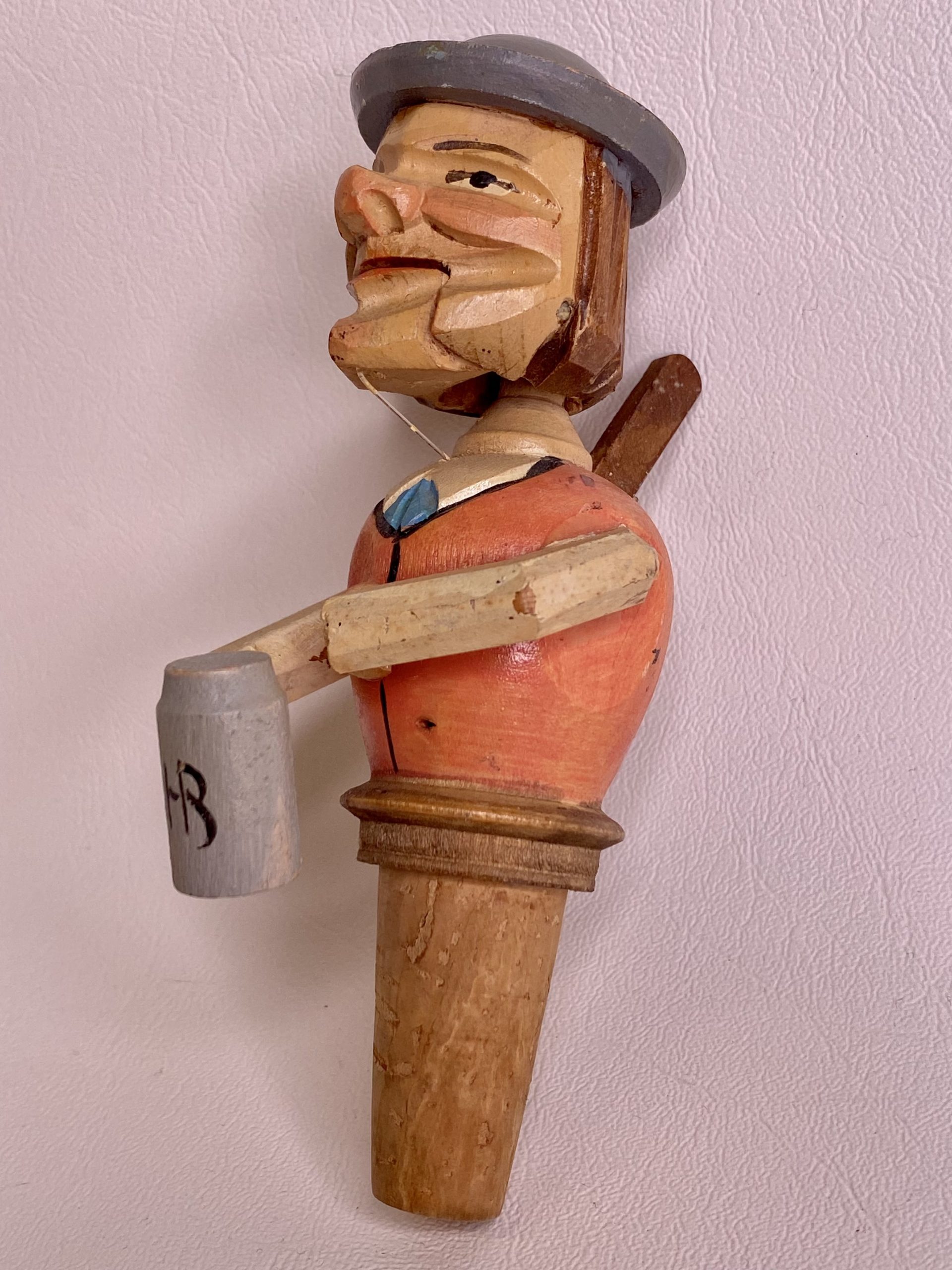 OR104 Wooden Hand Carved Bottle Cork Stopper FLAUNTED VINTAGE   IMG E3044 Min Scaled 